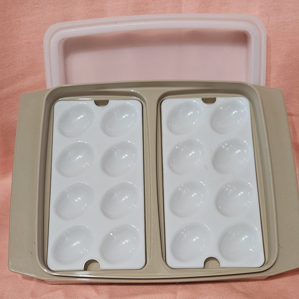 Tupperware Vintage Deviled Egg Container